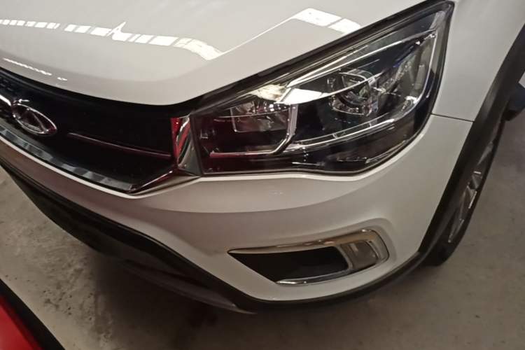 Used Chery Tiggo 3X 2017 1.5L Automatic Luxury Edition Left Front Headlight