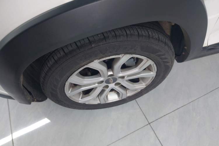 Used Chery Tiggo 3X 2017 1.5L Automatic Urban Leading Edition Left Front Wheel Hub