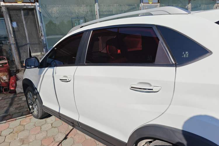 Used Chery Tiggo 3X 2017 1.5L Automatic Fashion Edition Left Side
