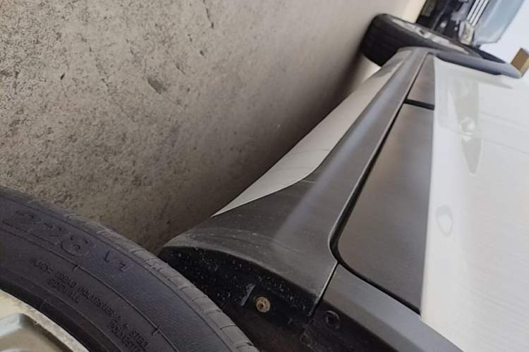 Used Chery Tiggo 3X 2017 1.5L Automatic Fashion Edition Left Side Sill