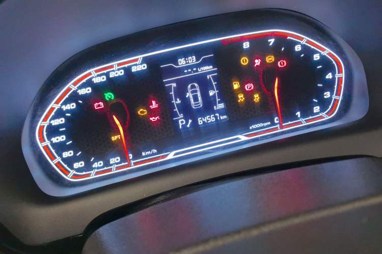 Used Chery Tiggo 3X 2017 1.5L Automatic Fashion Edition Odometer Close Up
