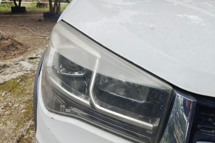 Used Chery Tiggo 3X 2017 1.5L Automatic Luxury Edition Right Front Headlight