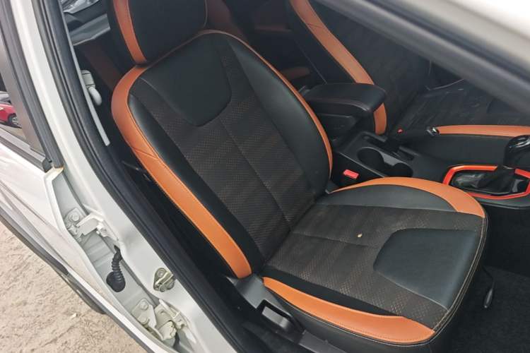 Used Chery Tiggo 3X 2017 1.5L Automatic Luxury Edition Right Front Seat