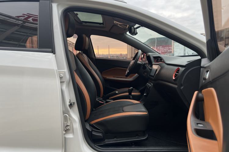 Used Chery Tiggo 3X 2017 1.5L Manual Luxury Edition Right Front Seat