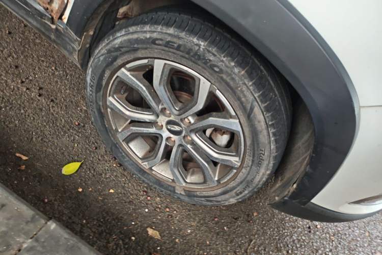 Used Chery Tiggo 3X 2017 1.5L Automatic Fashion Edition Right Front Wheel Hub