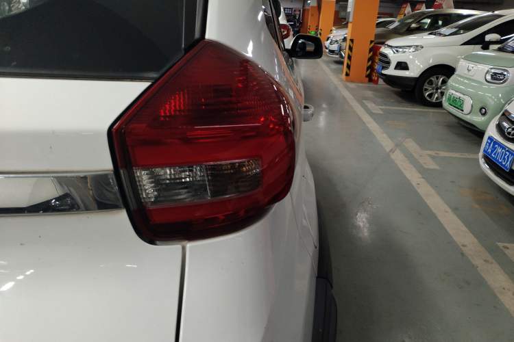 Used Chery Tiggo 3X 2017 1.5L Automatic Fashion Edition Right Rear Taillight