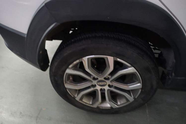 Used Chery Tiggo 3X 2017 1.5L Automatic Fashion Edition Right Rear Wheel Hub