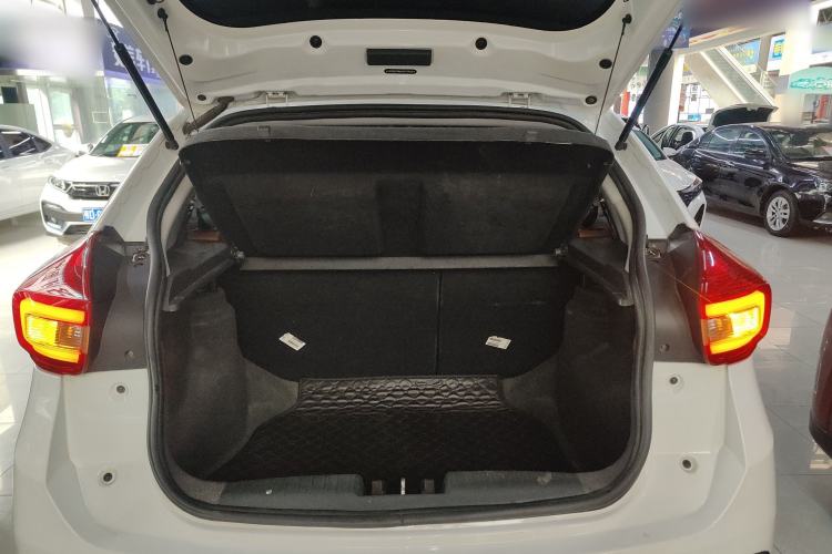 Used Chery Tiggo 3X 2017 1.5L Automatic Luxury Edition Trunk