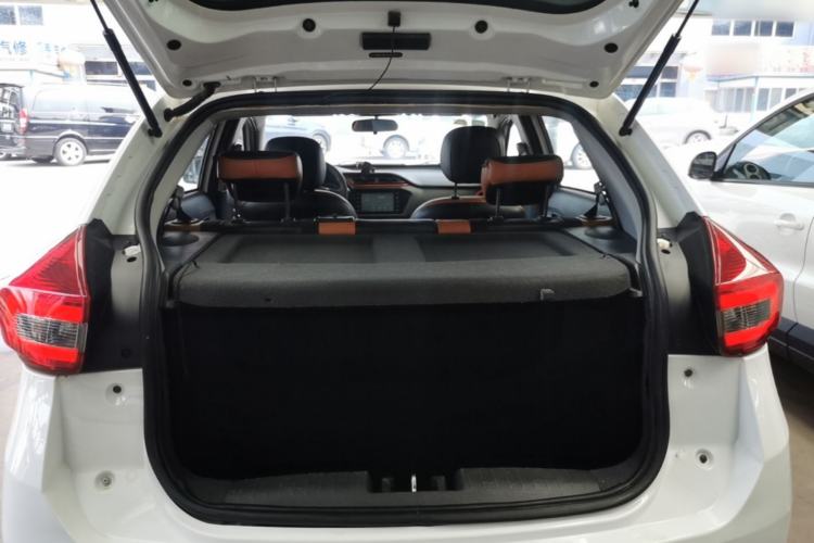 Used Chery Tiggo 3X 2017 1.5L Automatic Fashion Edition Trunk