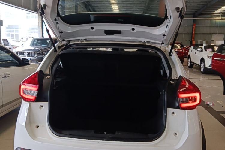 Used Chery Tiggo 3X 2017 1.5L Manual Comfort Edition Trunk