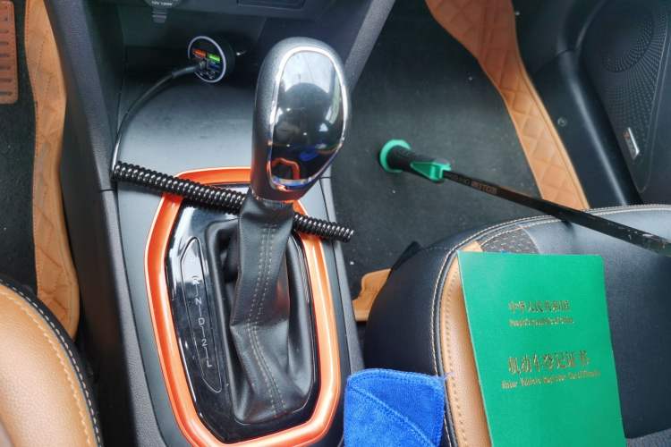 Used Chery Tiggo 3X 2017 1.5L Automatic Fashion Edition Gear Lever