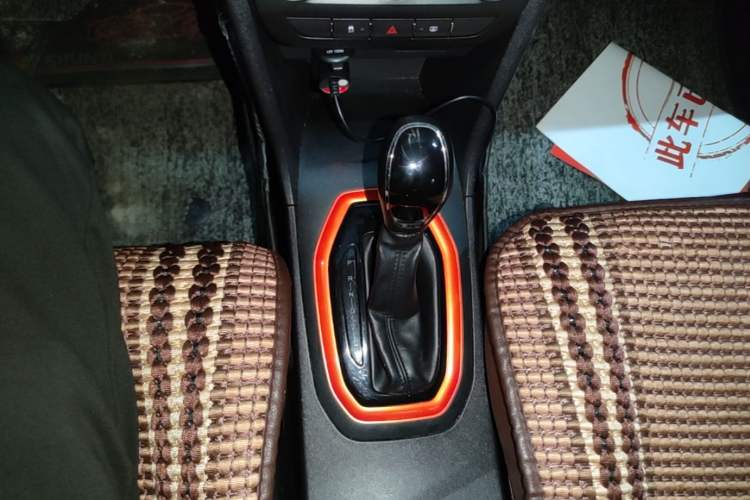Used Chery Tiggo 3X 2017 1.5L Automatic Luxury Edition Gear Lever