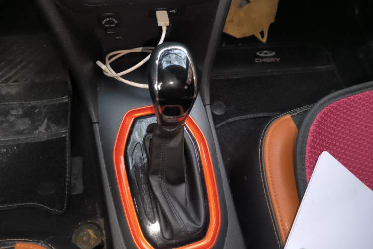 Used Chery Tiggo 3X 2017 1.5L Automatic Fashion Edition Gear Lever