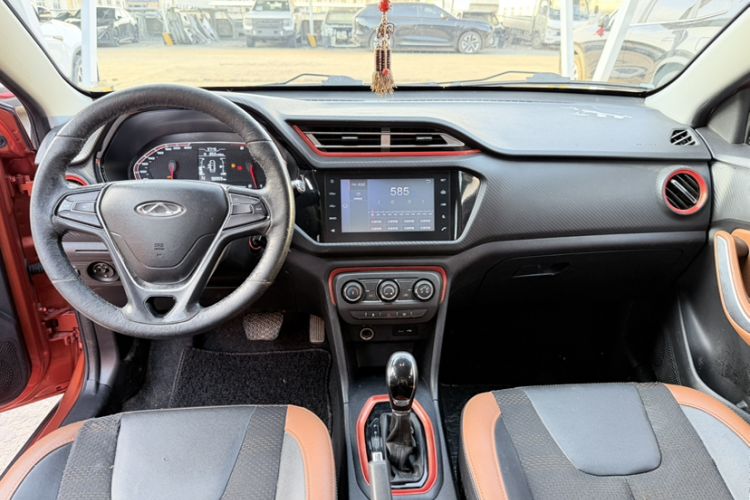 Used Chery Tiggo 3X 2017 1.5L Automatic Fashion Edition Interior 5