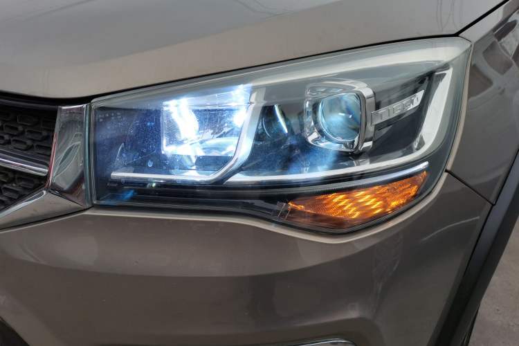 Used Chery Tiggo 3X 2017 1.5L Manual Fashion Edition Left Front Headlight