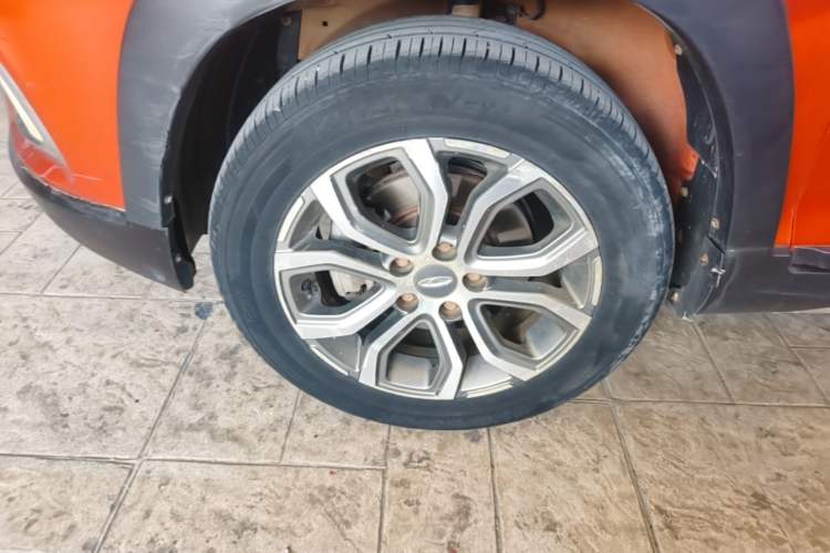 Used Chery Tiggo 3X 2017 1.5L Automatic Fashion Edition Left Front Wheel Hub
