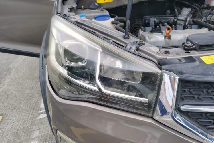 Used Chery Tiggo 3X 2017 1.5L Automatic Fashion Edition Right Front Headlight