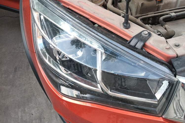 Used Chery Tiggo 3X 2017 1.5L Manual Urban Edition Right Front Headlight