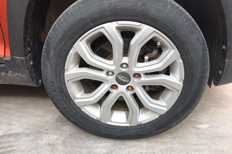 Used Chery Tiggo 3X 2017 1.5L Manual Urban Edition Right Front Wheel Hub