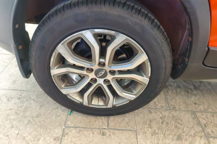 Used Chery Tiggo 3X 2017 1.5L Automatic Fashion Edition Right Rear Wheel Hub