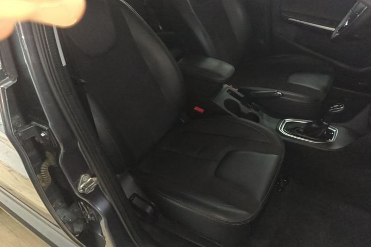 Used Chery Tiggo 3X 2018 1.5L Automatic Elite Edition Right Front Seat