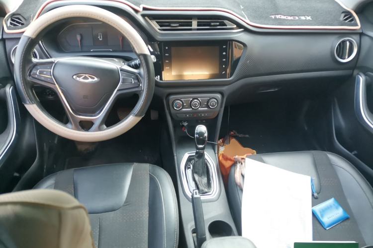 Used Chery Tiggo 3X 2018 1.5L Automatic Elite Edition Center Console