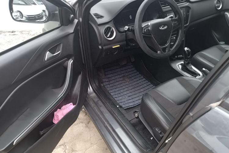 Used Chery Tiggo 3X 2018 1.5L Automatic Elite Edition Driver Seat