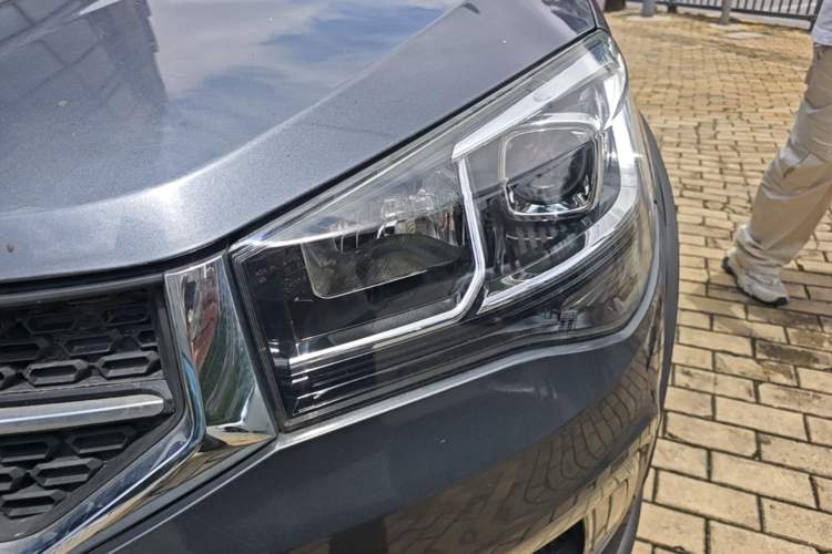 Used Chery Tiggo 3X 2018 1.5L Automatic Elite Edition Left Front Headlight