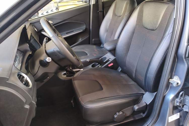 Used Chery Tiggo 3X 2018 1.5L Automatic Elite Edition Left Front Seat