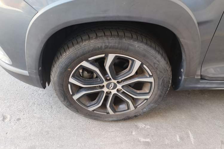 Used Chery Tiggo 3X 2018 1.5L Automatic Elite Edition Left Front Wheel Hub