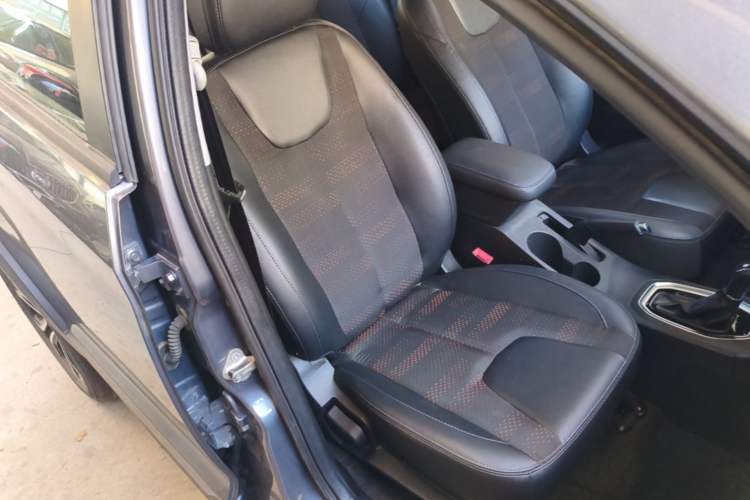 Used Chery Tiggo 3X 2018 1.5L Automatic Elite Edition Right Front Seat
