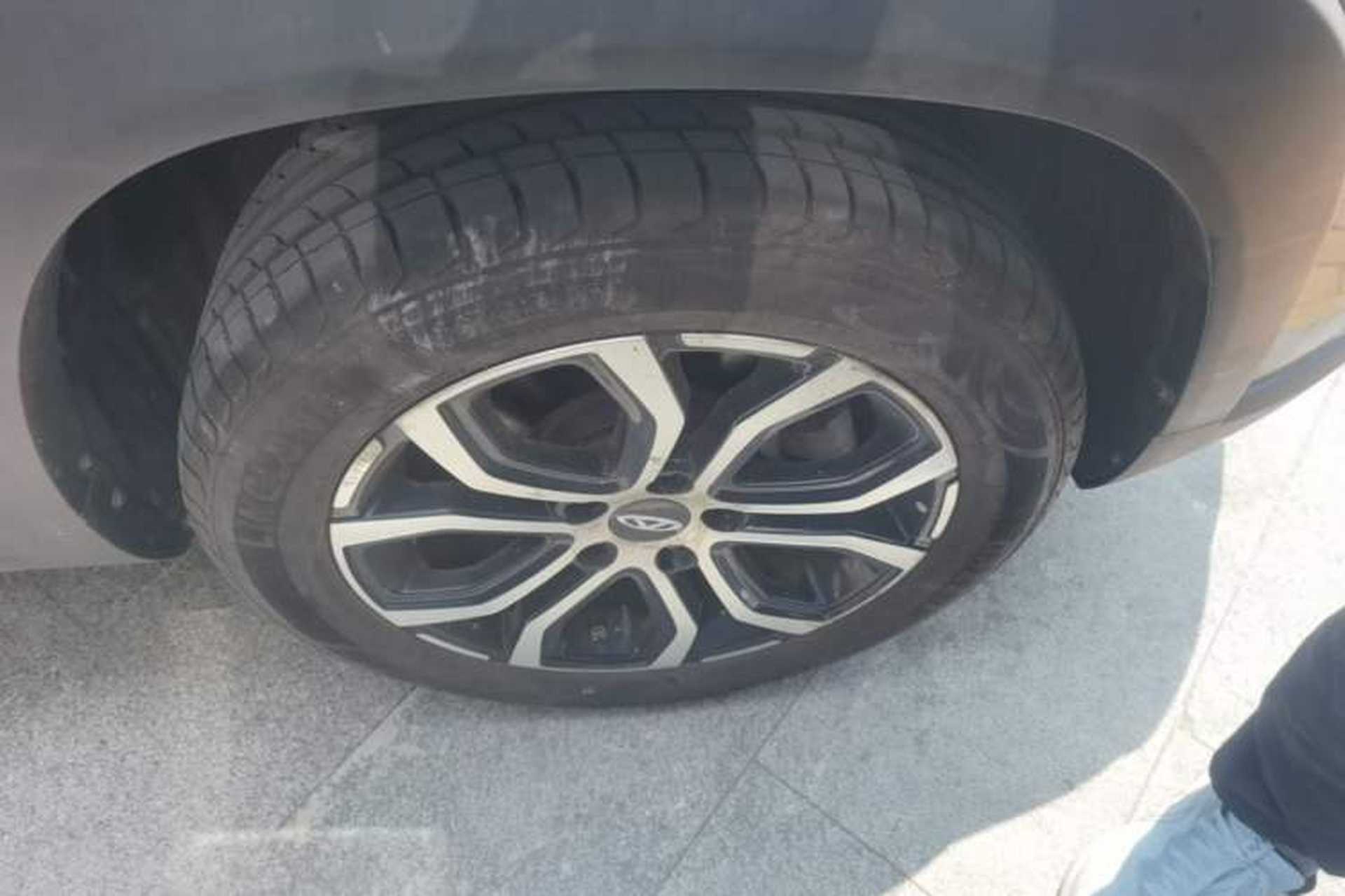 Used Chery Tiggo 3X 2018 1.5L Automatic Elite Edition Right Front Wheel Hub