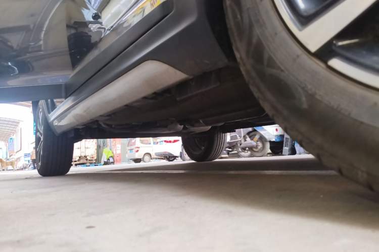 Used Chery Tiggo 3X 2018 1.5L Automatic Elite Edition Right Side Sill