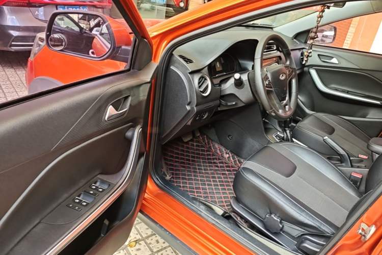 Used Chery Tiggo 3X 2018 1.5L Automatic Elite Edition Driver Seat