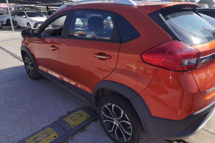 Used Chery Tiggo 3X 2018 1.5L Automatic Elite Edition Exterior 3