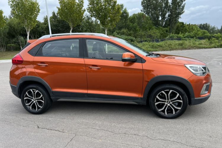Used Chery Tiggo 3X 2018 1.5L Automatic Elite Edition Exterior 5
