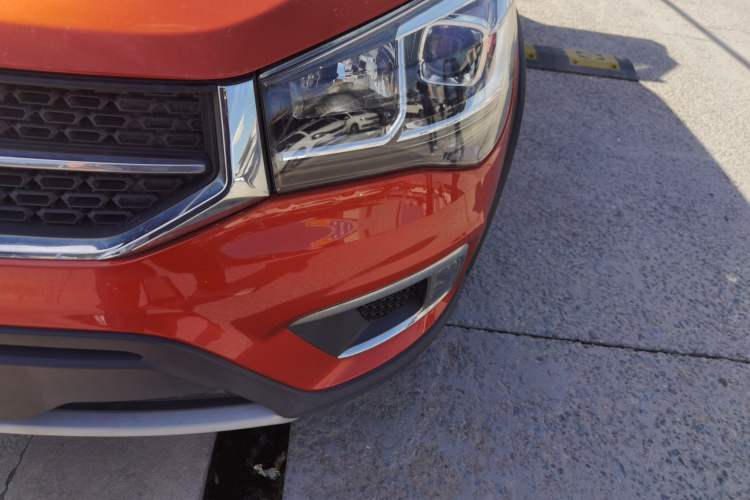 Used Chery Tiggo 3X 2018 1.5L Automatic Elite Edition Left Front Headlight
