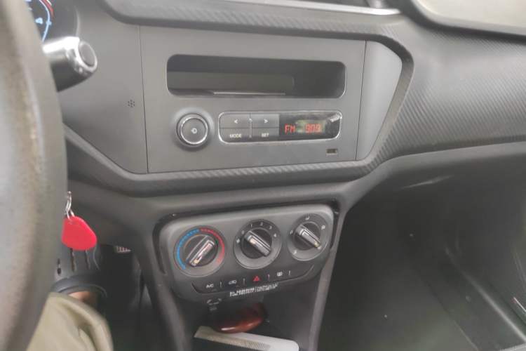 Used Chery Tiggo 3X 2018 1.5L Manual Comfort Edition Audio And AC Panel