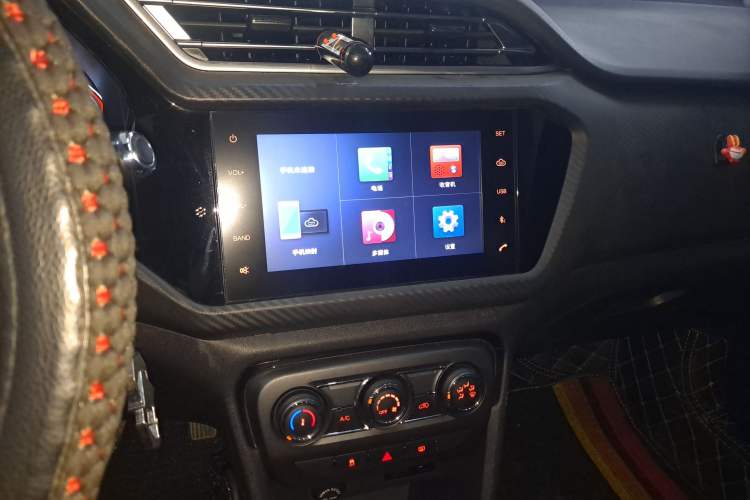 Used Chery Tiggo 3X 2018 1.5L Automatic Luxury Edition Audio And AC Panel
