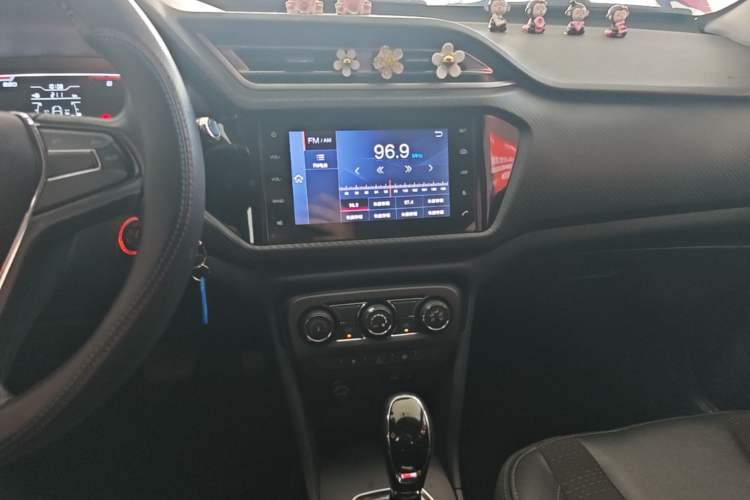 Used Chery Tiggo 3X 2018 1.5L Automatic Elite Edition Audio And AC Panel
