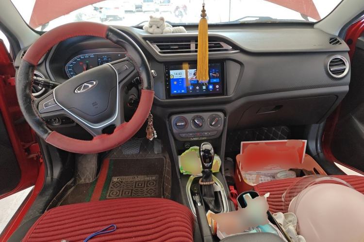 Used Chery Tiggo 3X 2018 1.5L Automatic Comfort Edition Center Console