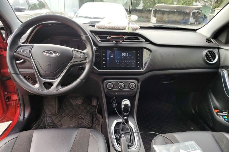 Used Chery Tiggo 3X 2018 1.5L Automatic Elite Edition Center Console