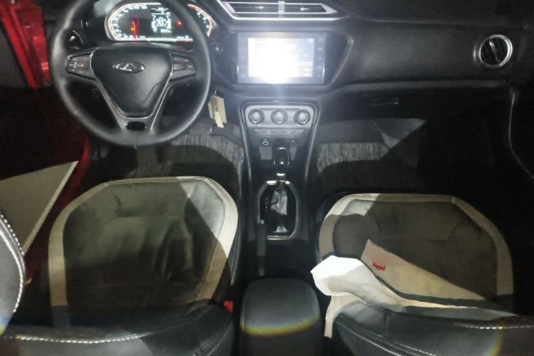 Used Chery Tiggo 3X 2018 1.5L Automatic Elite Edition Center Console