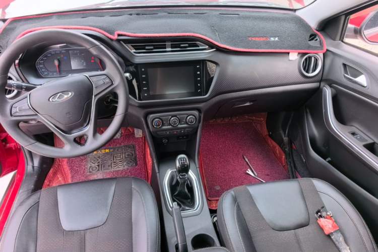 Used Chery Tiggo 3X 2018 1.5L Manual Elite Edition Center Console