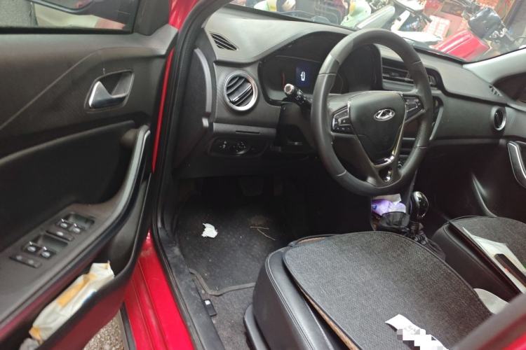 Used Chery Tiggo 3X 2018 1.5L Automatic Elite Edition Driver Seat