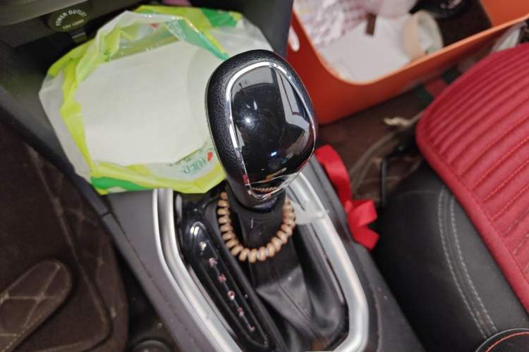 Used Chery Tiggo 3X 2018 1.5L Automatic Comfort Edition Gear Lever