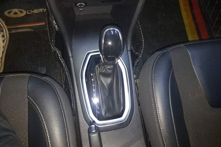 Used Chery Tiggo 3X 2018 1.5L Automatic Luxury Edition Gear Lever