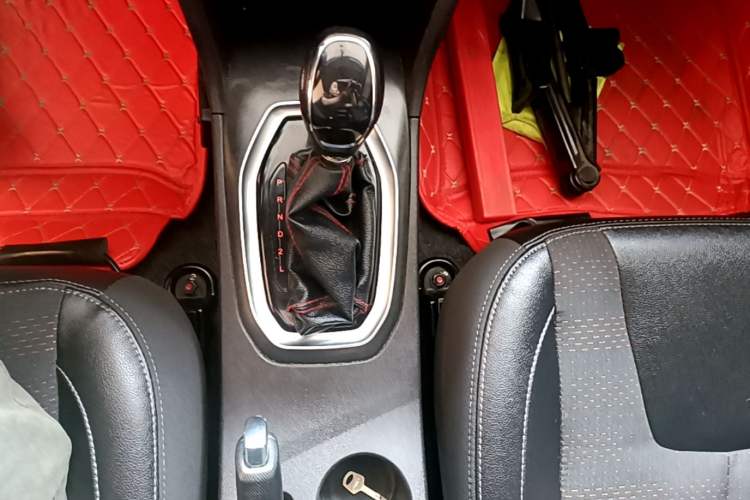 Used Chery Tiggo 3X 2018 1.5L Automatic Elite Edition Gear Lever