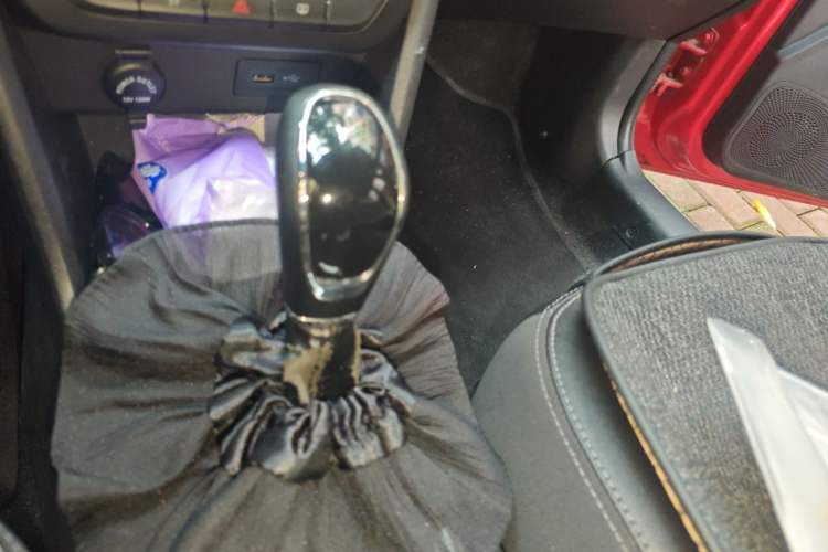 Used Chery Tiggo 3X 2018 1.5L Automatic Elite Edition Gear Lever