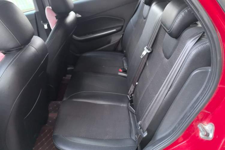 Used Chery Tiggo 3X 2018 1.5L Automatic Luxury Edition Interior 4